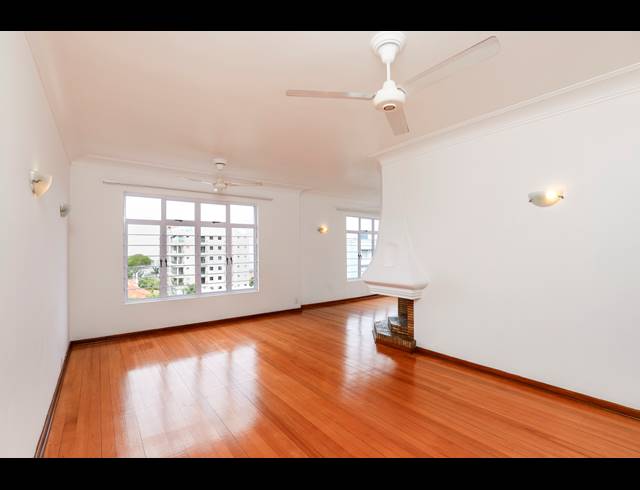 3 BEDROOM APARTMENT TO LET IN ESSENWOOD